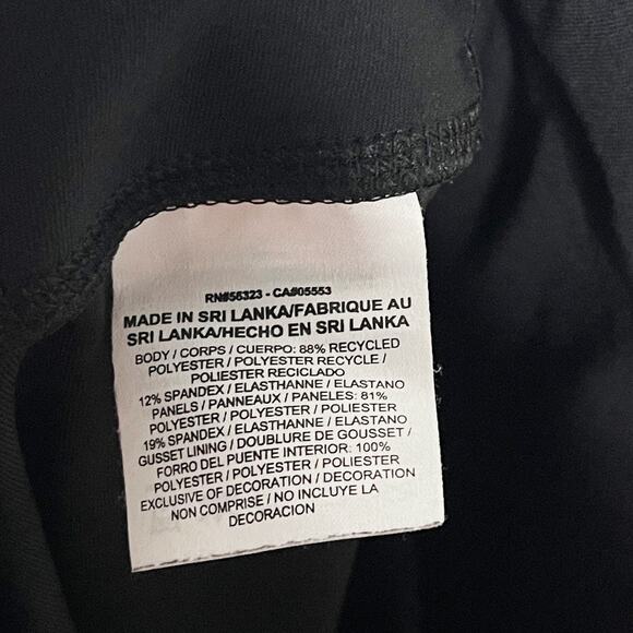 Nike Womens Medium M Black Red Dri Fit Cropped Capri Leggings Workout Activewear - Picture 9 of 10